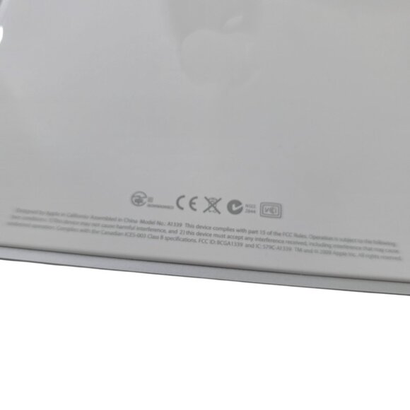 Apple Wireless Magic Trackpad MC380LL/A Model A1339 - Picture 4 of 4